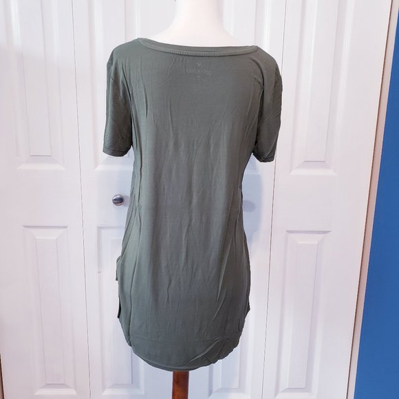 ☀️ 4/$25 … AE Soft and Sexy Tee - Picture 3 of 5